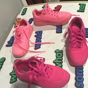 Two pair of KIDS Skechers pink